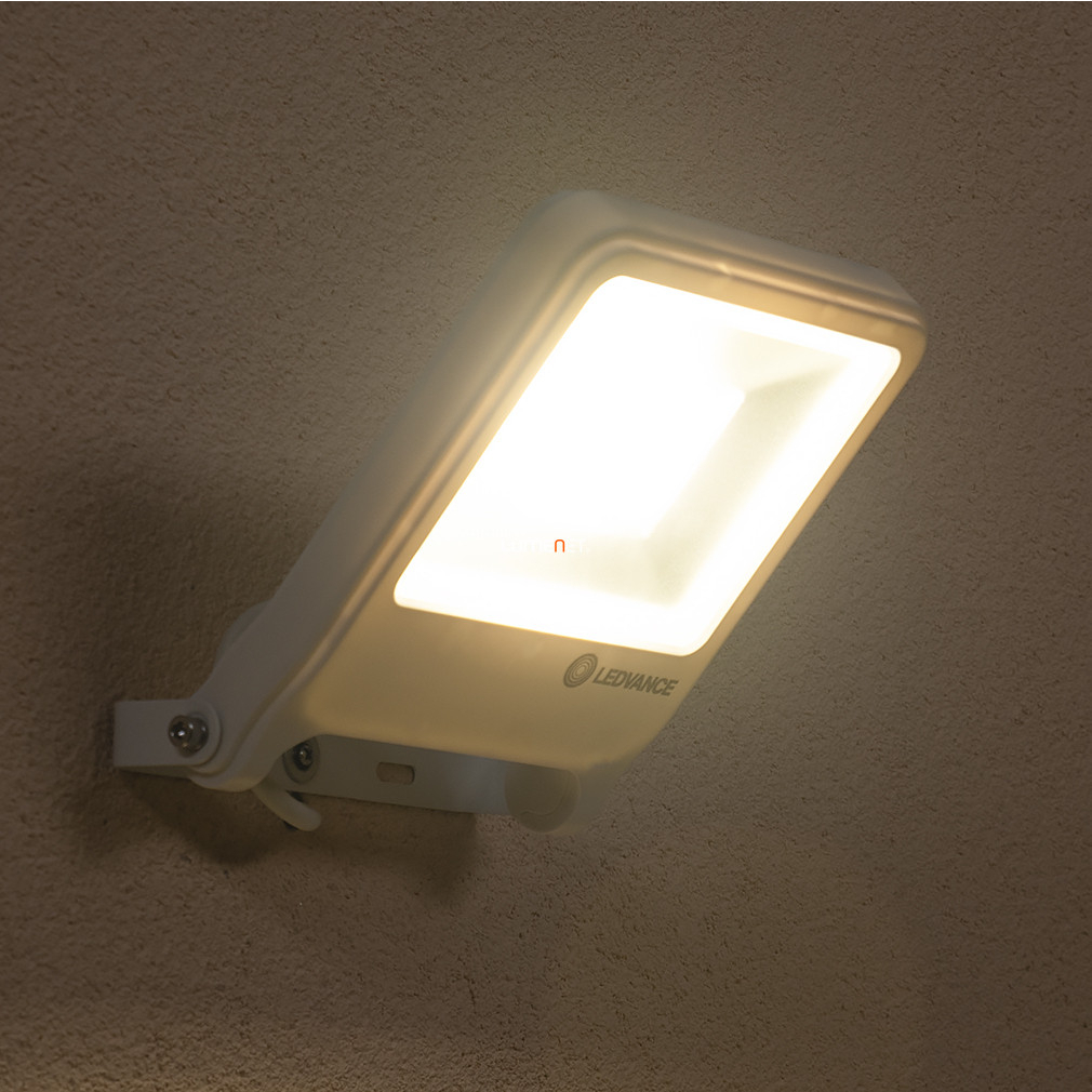 Ledvance kültéri LED reflektor, melegfehér, 50 W ( Endura Flood)